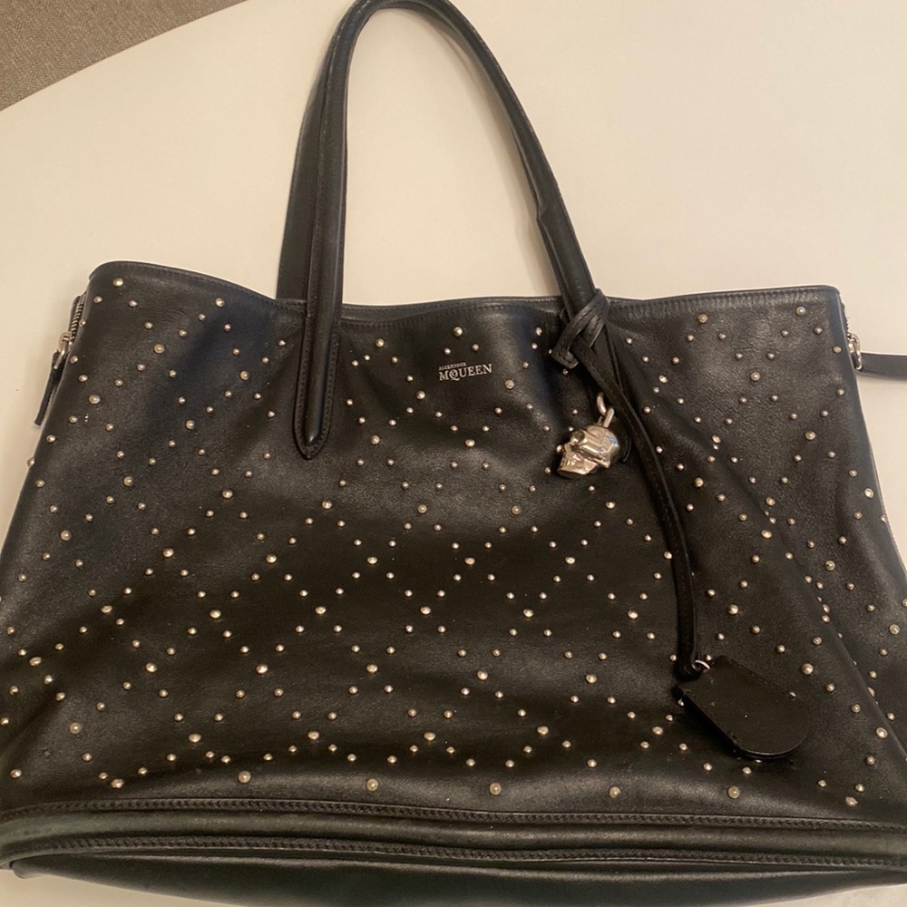 Large studded Alexander McQueen tote with skull lock and key